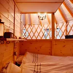 Lodge Halvorseth *
